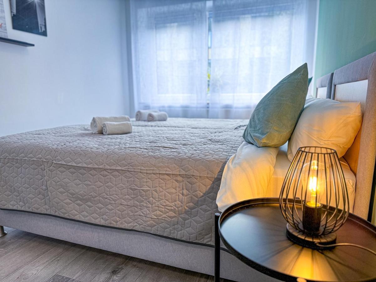 Immostay #6 - Ferienhaus 4 Zimmer Fuer 8 Personen, Wifi & Zentrum Brémai repülőtér Kültér fotó