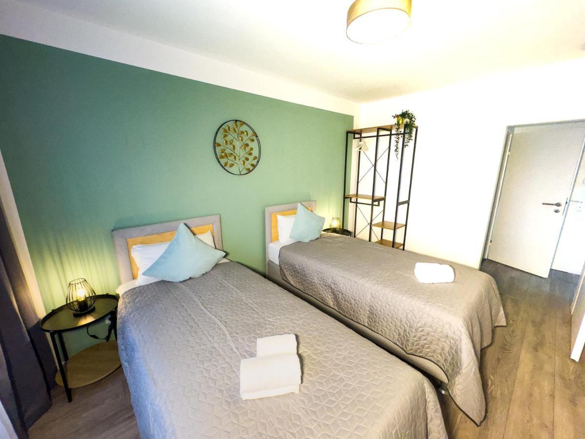 Immostay #6 - Ferienhaus 4 Zimmer Fuer 8 Personen, Wifi & Zentrum Brémai repülőtér Kültér fotó