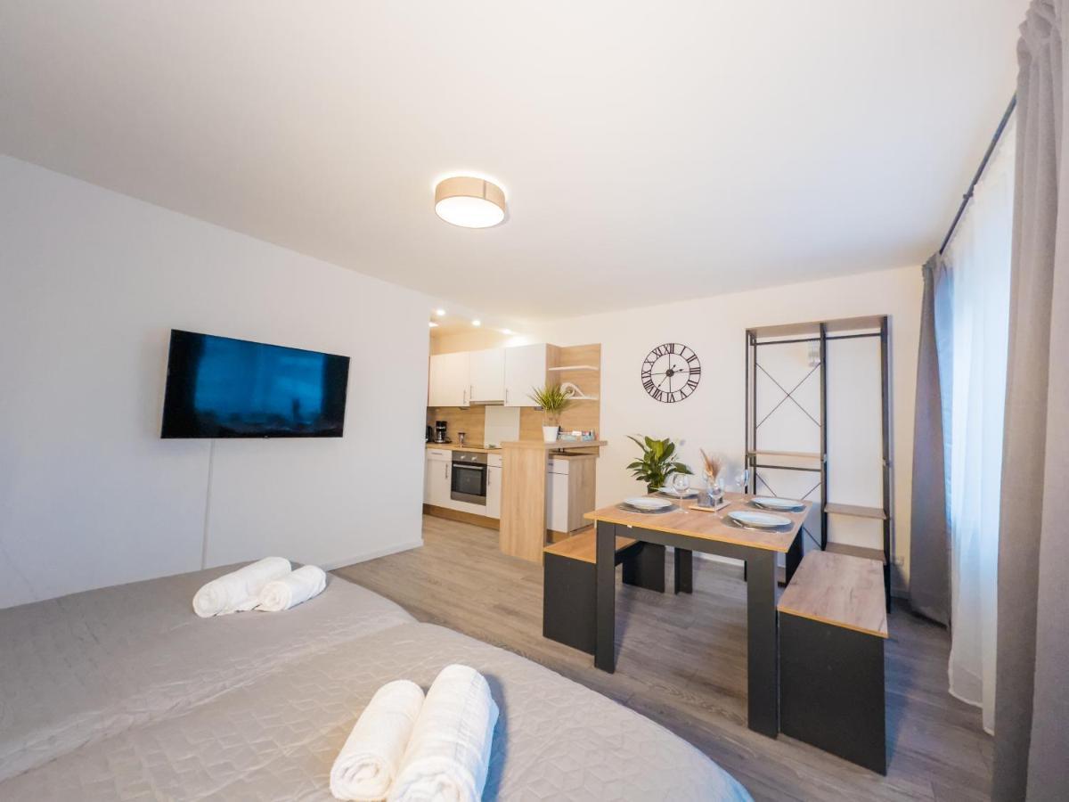 Immostay #6 - Ferienhaus 4 Zimmer Fuer 8 Personen, Wifi & Zentrum Brémai repülőtér Kültér fotó